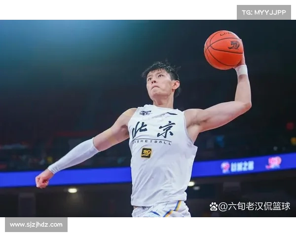 胡金秋连场MVP表现惊艳两战17投砍下31分15篮板遭凶狠犯规颈部出血